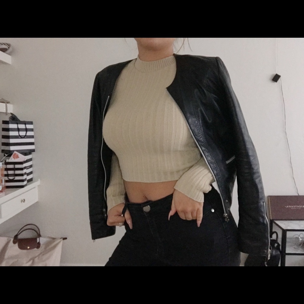 Nude cropped sweater